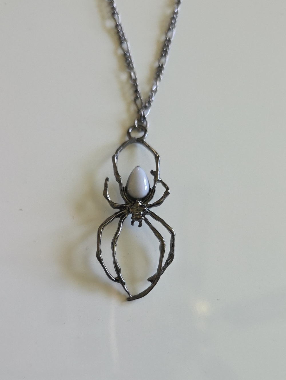 Spider Pendant Necklace – Zinc Alloy